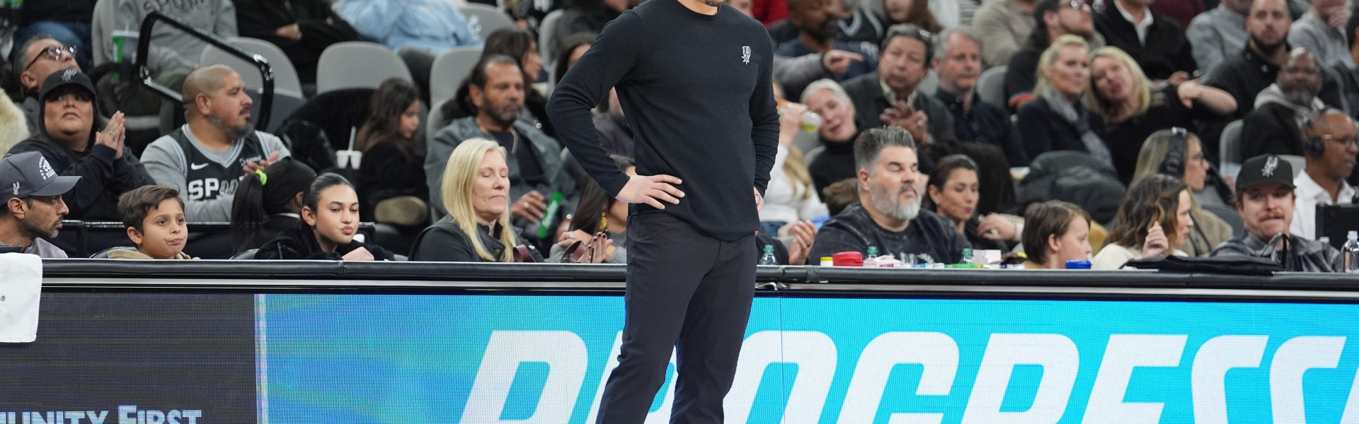 米奇·约翰逊：弗拉格的实力十分出众 文班本场交出一份全面答卷