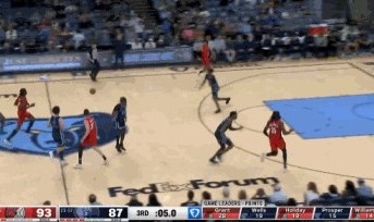 开云体育下载APP-搞笑担当！克雷伊奇最后一攻推进直接跳起传球裁判出界